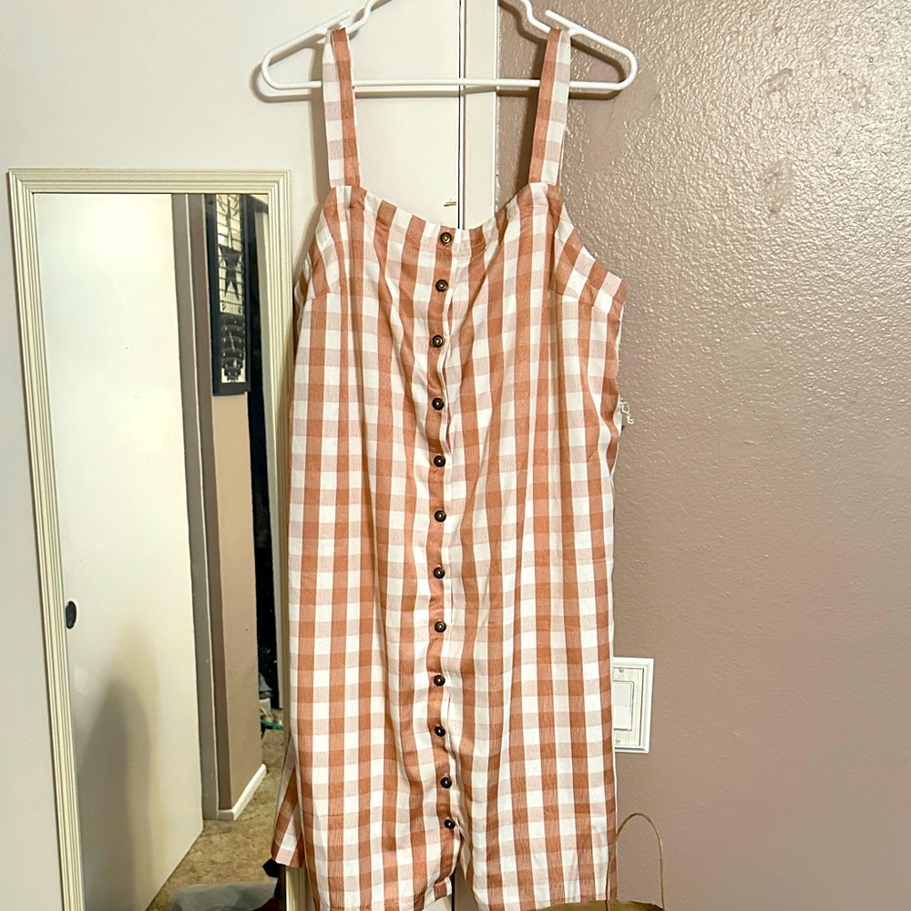 Modcloth Gingham Button-Down Dress in Pink and White with matching belt